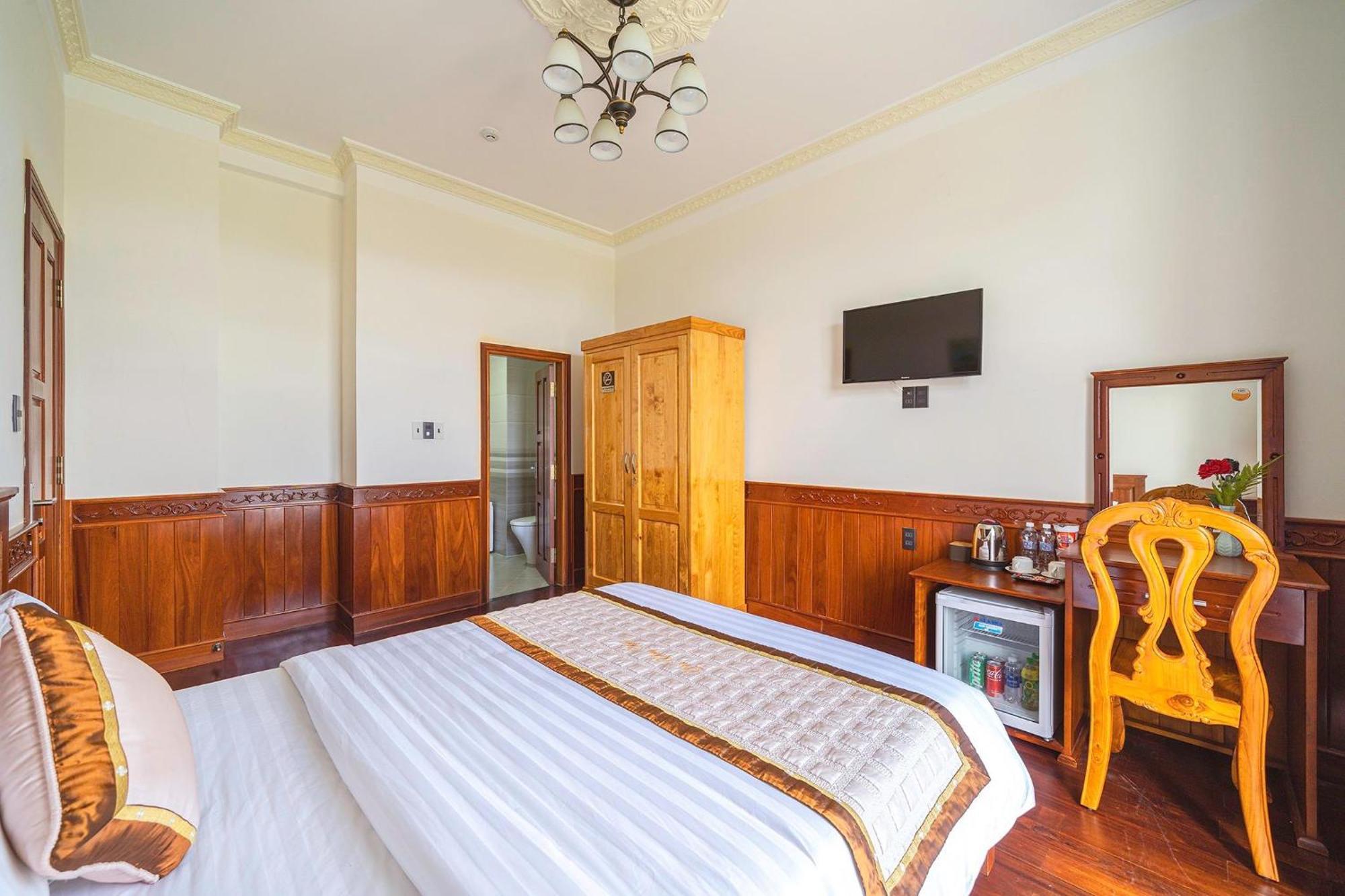 Khách Sạn Diệu Thông Dalat Exterior foto