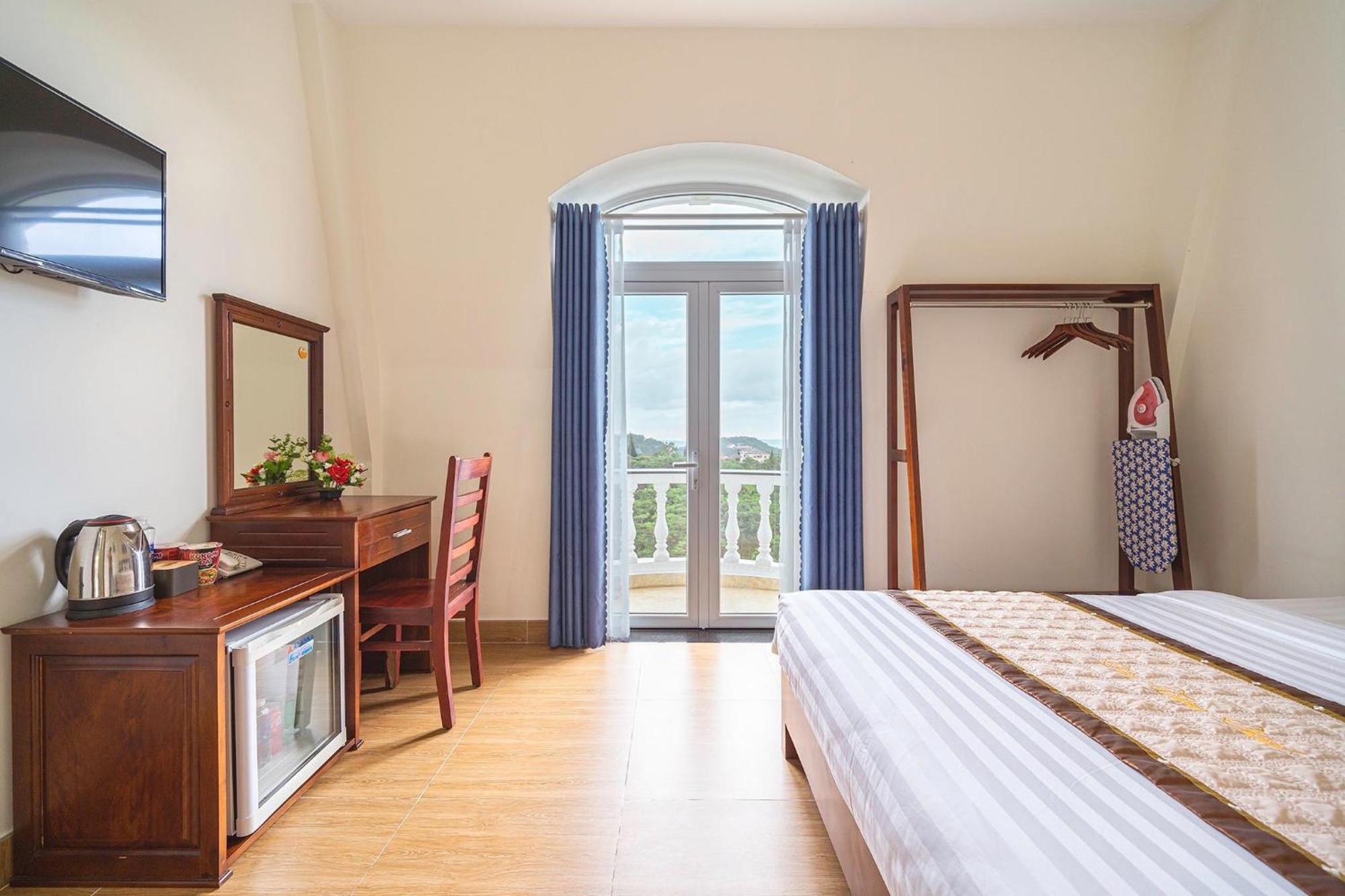 Khách Sạn Diệu Thông Dalat Exterior foto