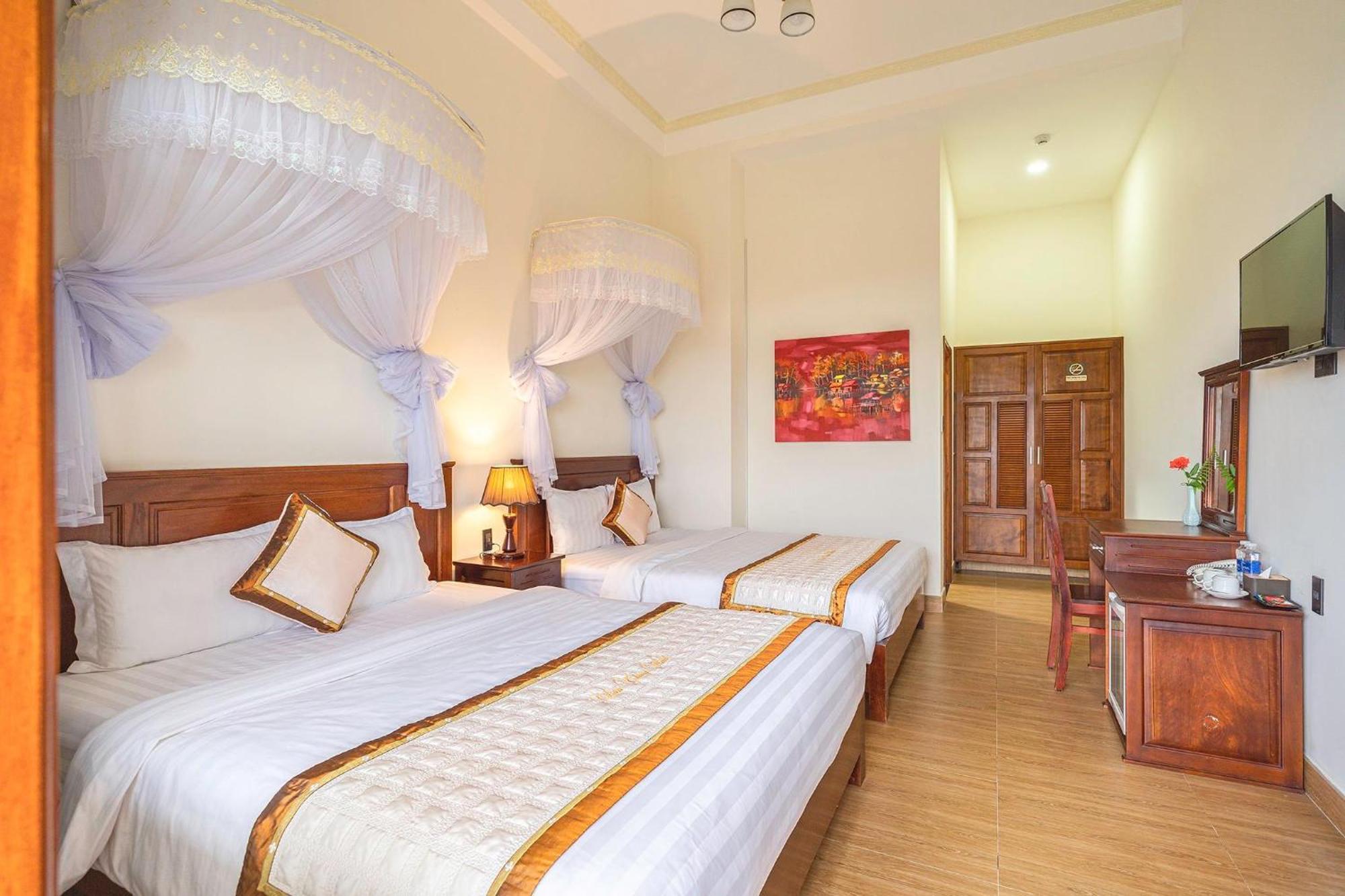 Khách Sạn Diệu Thông Dalat Exterior foto