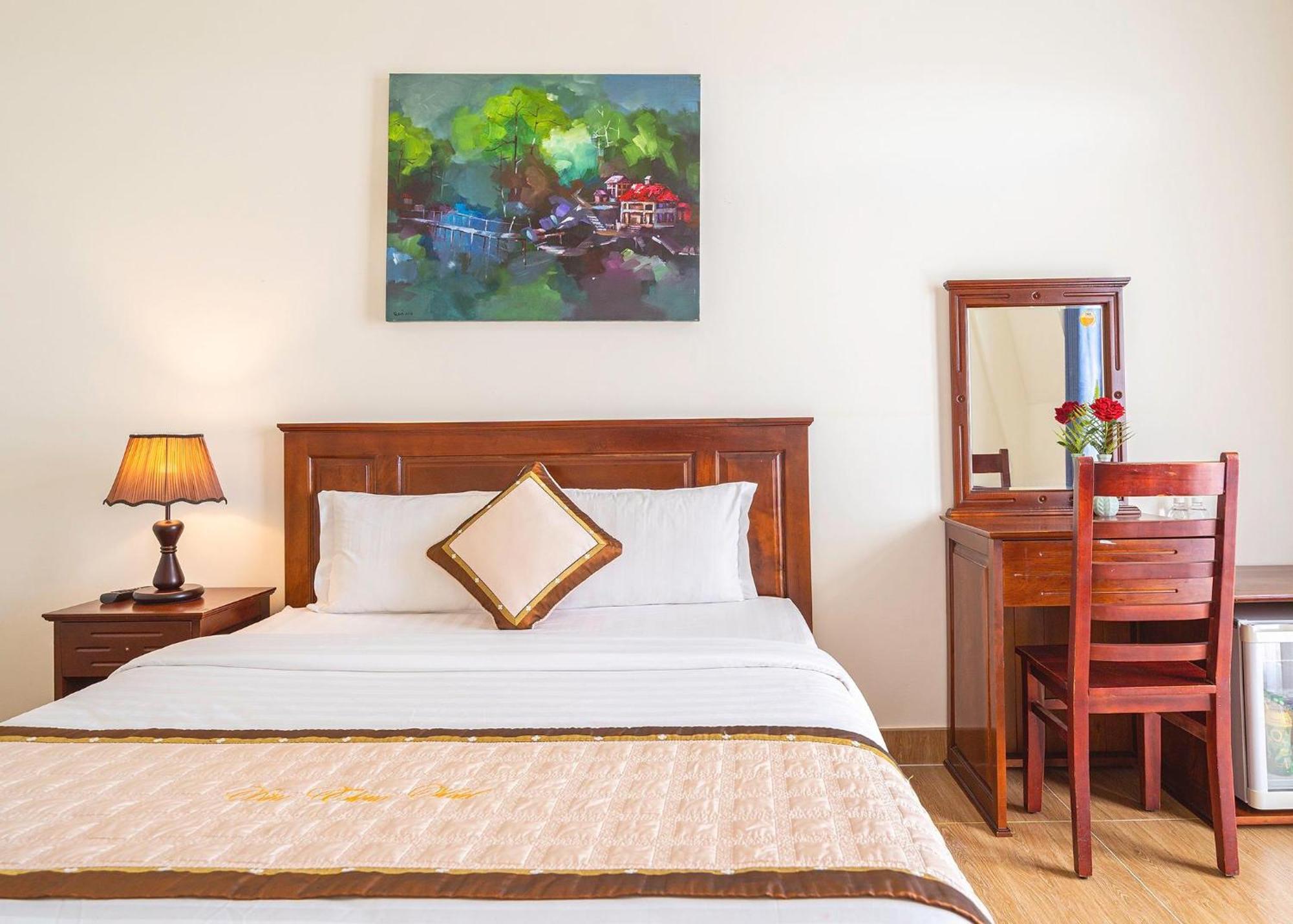 Khách Sạn Diệu Thông Dalat Exterior foto