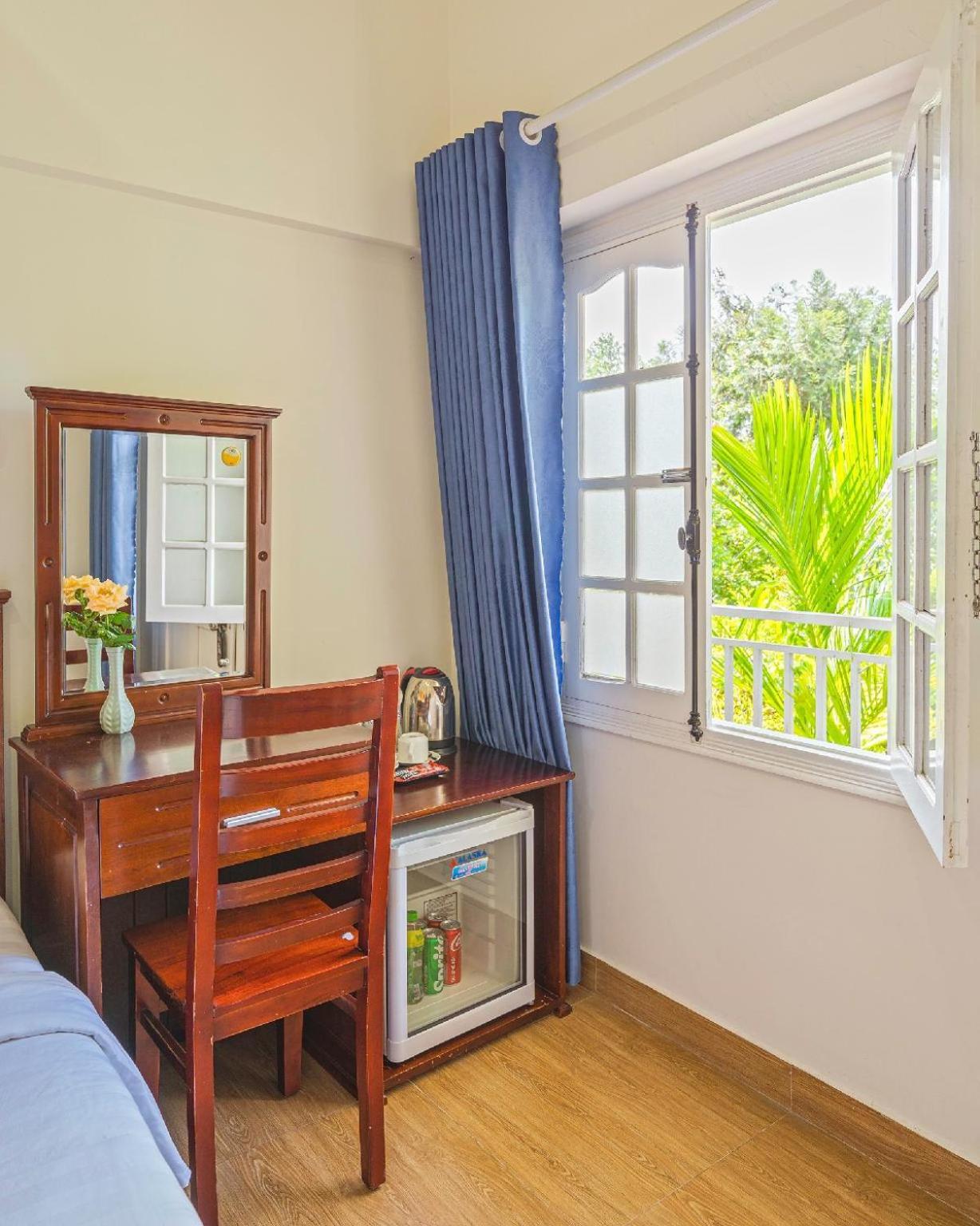 Khách Sạn Diệu Thông Dalat Exterior foto